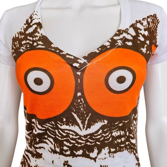 hooters fitted graphic t-shirt - Picture 3 of 7